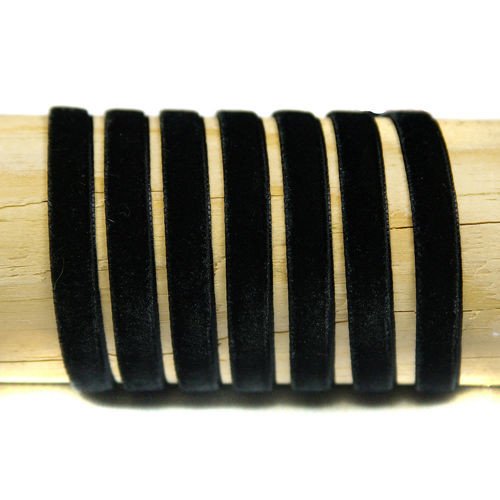 Velvet ribbon 10 mm, black