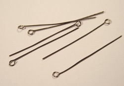 SZPILKI Z OCZKIEM METAL CZERNIONY 5 cm