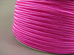 SZNUREK SUTASZ MAGENTA // A003