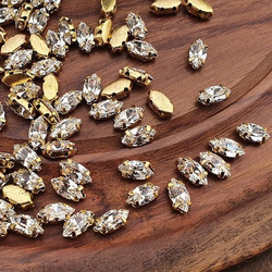 Kryształki Preciosa MC navette 8x4 mm w oprawie, Crystal, w złocie, 1 szt.